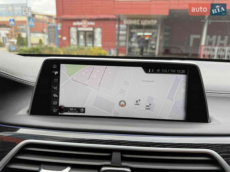 Седан BMW 7 Series 2016 в Львове