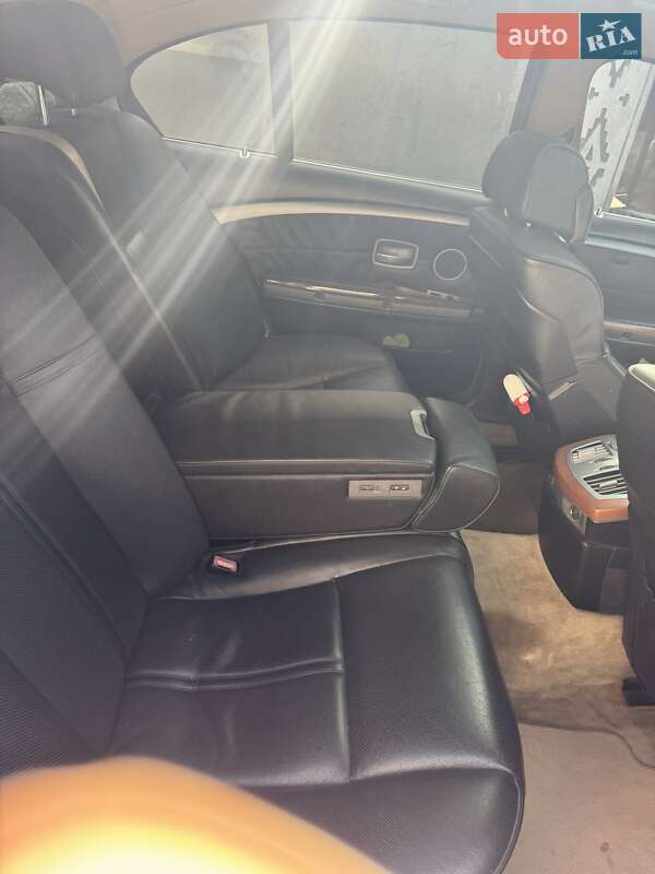 Седан BMW 7 Series 2002 в Раздельной фото 7 Седан BMW 7 Series 2002 в Раздельной