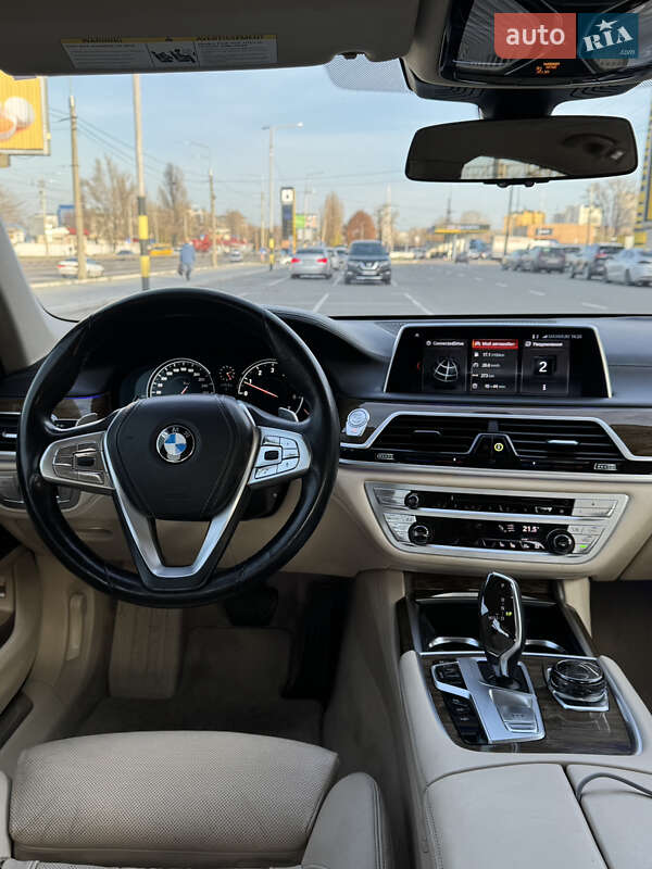Седан BMW 7 Series 2016 в Киеве фото 14 Седан BMW 7 Series 2016 в Киеве
