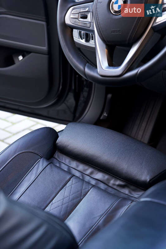Седан BMW 7 Series 2015 в Одессе фото 10 Седан BMW 7 Series 2015 в Одессе