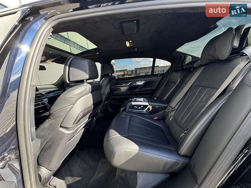 Седан BMW 7 Series 2019 в Ивано-Франковске