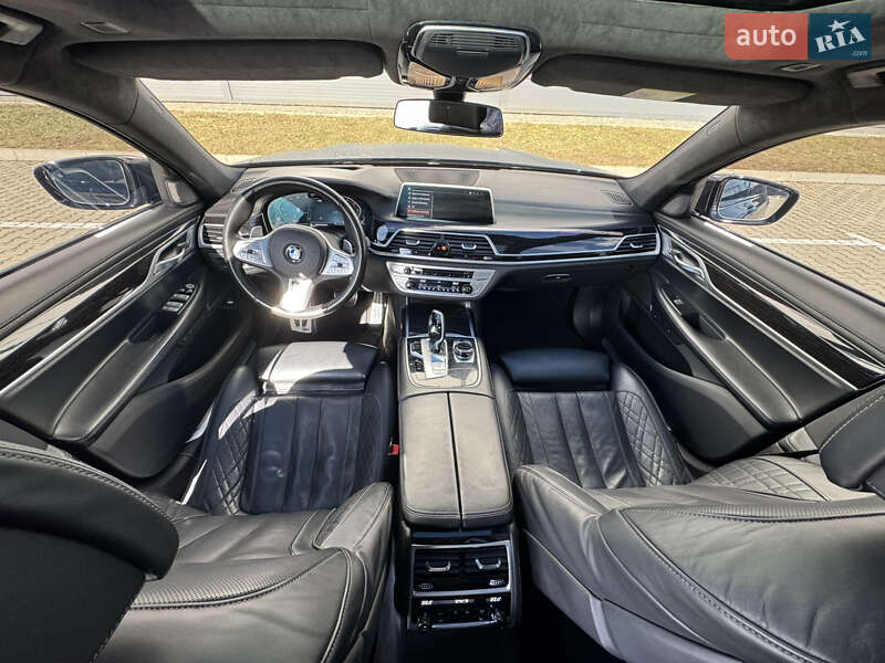 Седан BMW 7 Series 2019 в Ивано-Франковске