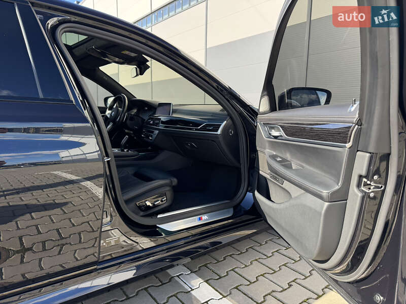 Седан BMW 7 Series 2019 в Ивано-Франковске