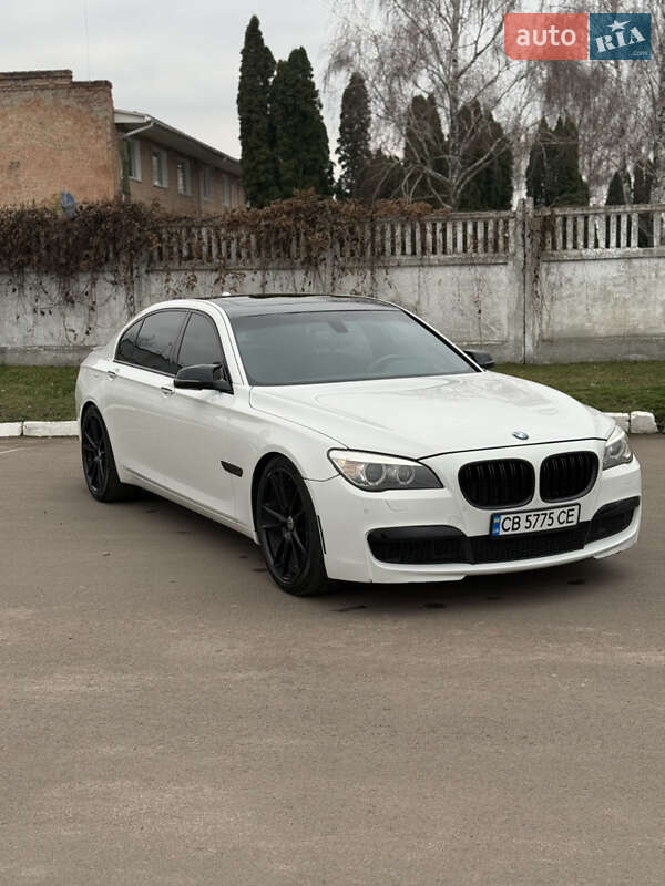 Седан BMW 7 Series 2013 в Прилуках