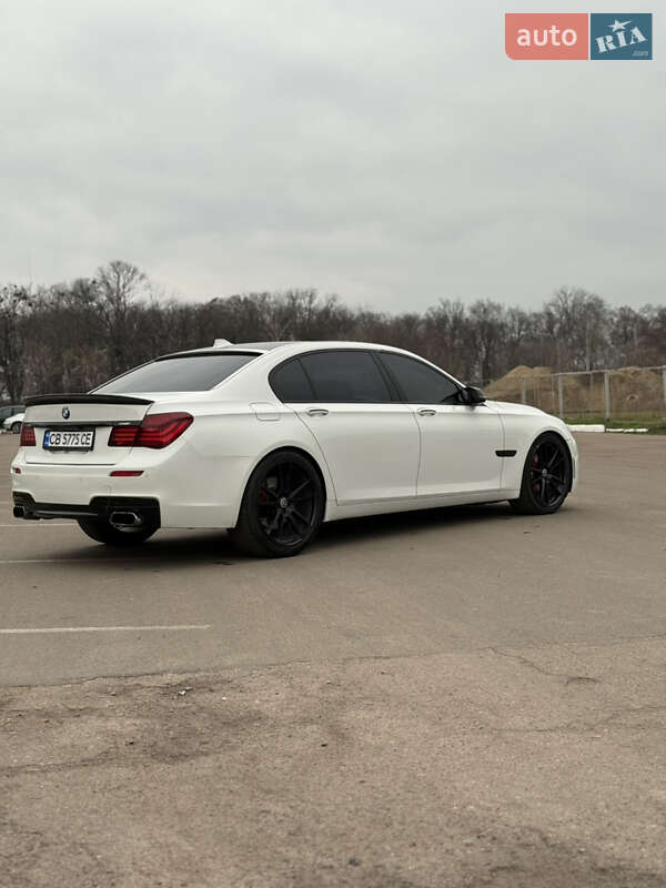 Седан BMW 7 Series 2013 в Прилуках