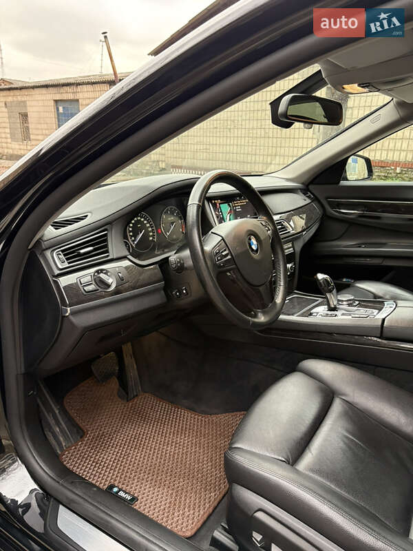 Седан BMW 7 Series 2014 в Києві