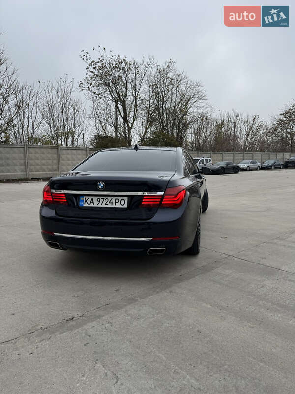 Седан BMW 7 Series 2013 в Одессе