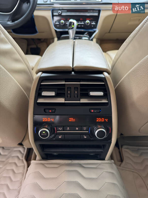 Седан BMW 7 Series 2013 в Одессе