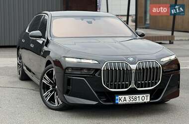 Седан BMW 7 Series 2023 в Киеве