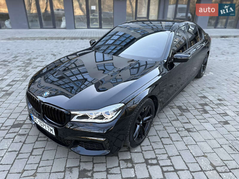 Седан BMW 7 Series 2018 в Новояворовске