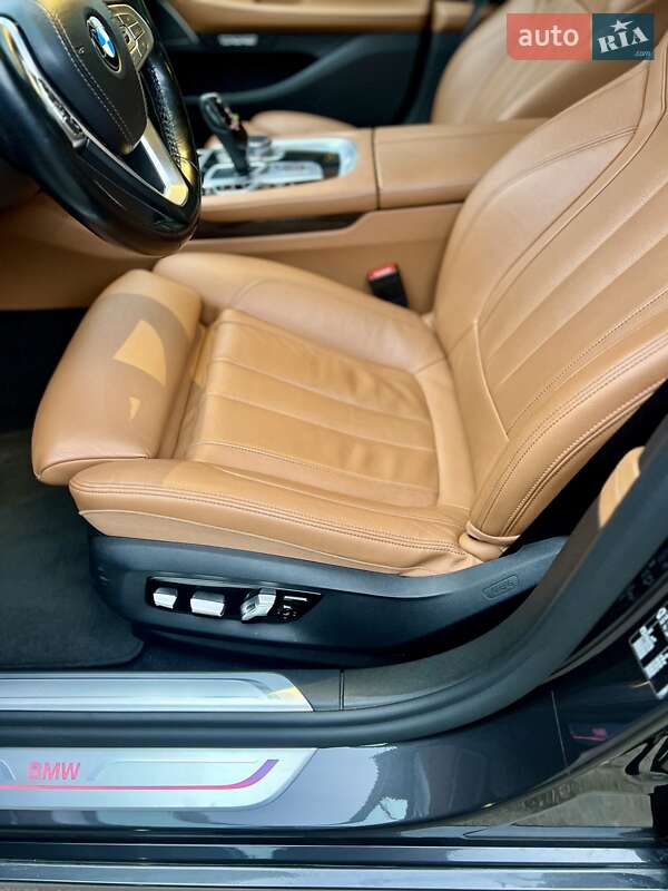 Седан BMW 7 Series 2017 в Житомирі