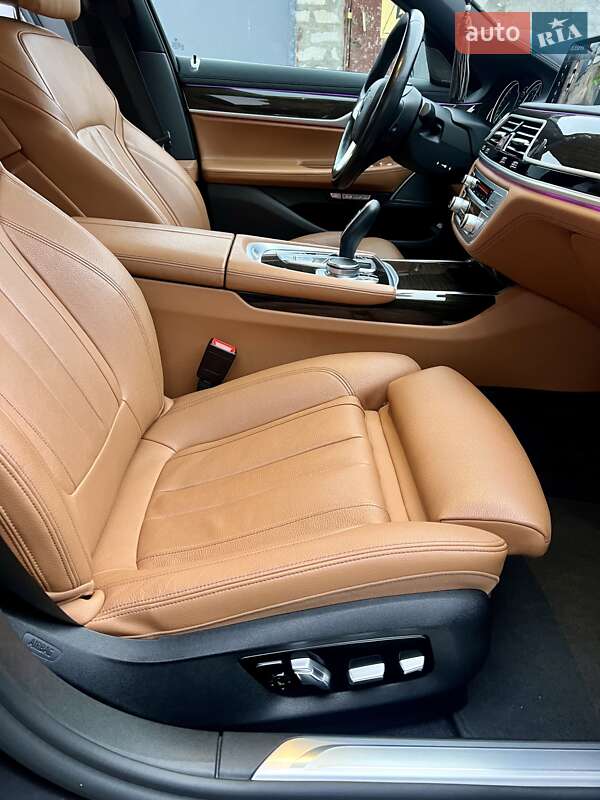Седан BMW 7 Series 2017 в Житомирі