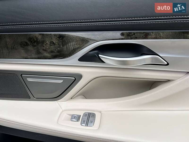 Седан BMW 7 Series 2019 в Коломиї
