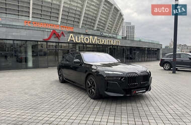 Седан BMW 7 Series 2023 в Киеве