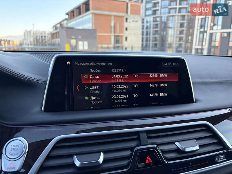 Седан BMW 7 Series 2017 в Ужгороде