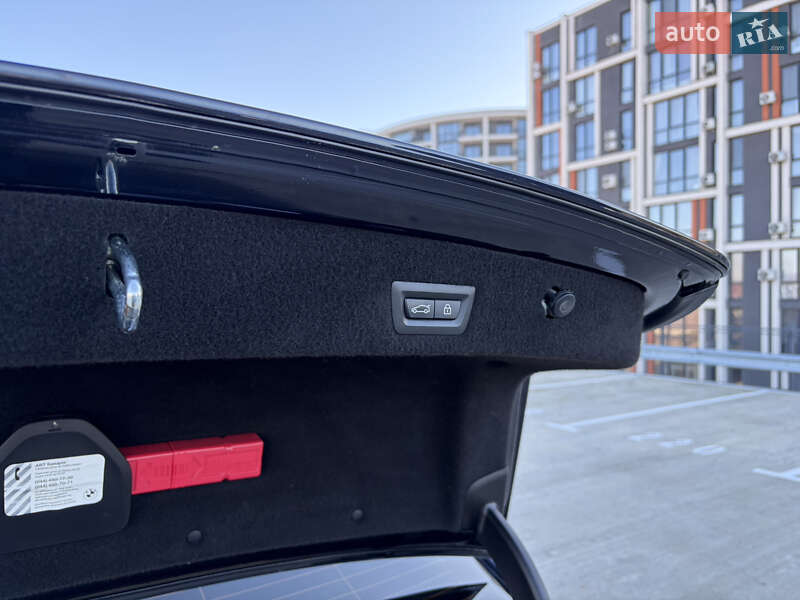 Седан BMW 7 Series 2017 в Ужгороде