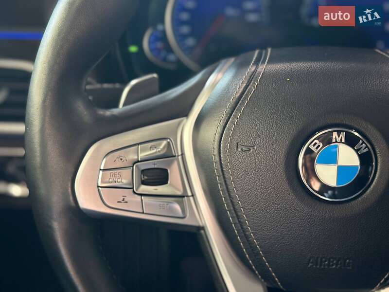 Седан BMW 7 Series 2016 в Львове