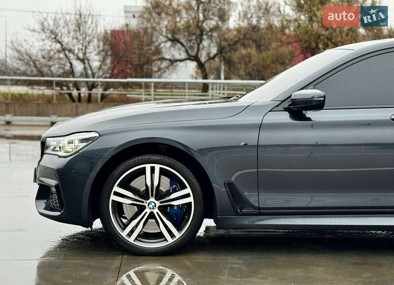 Седан BMW 7 Series 2016 в Киеве