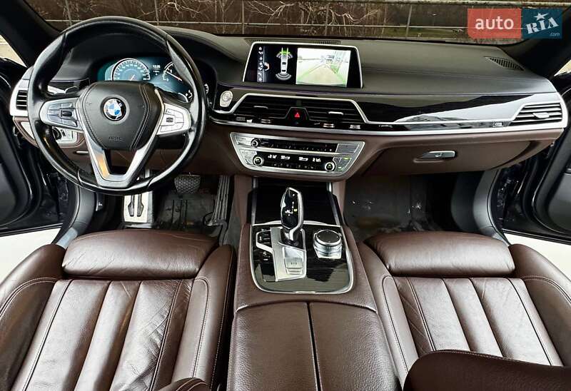 Седан BMW 7 Series 2016 в Киеве
