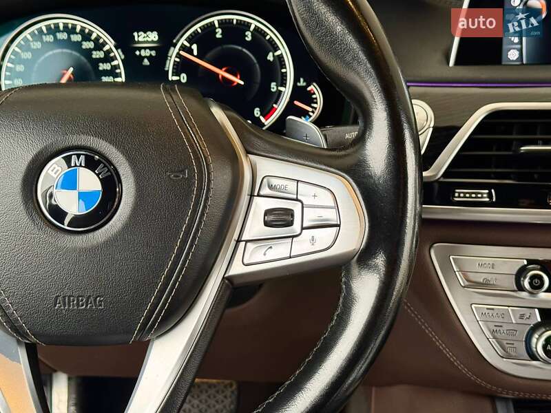 Седан BMW 7 Series 2016 в Киеве