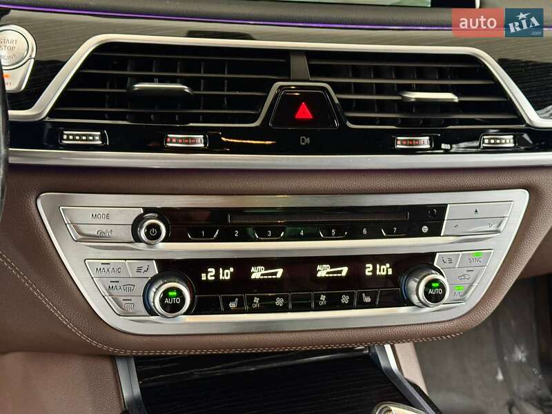 Седан BMW 7 Series 2016 в Киеве