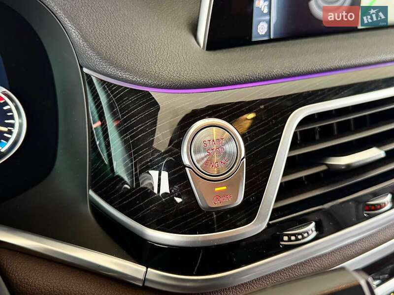 Седан BMW 7 Series 2016 в Киеве