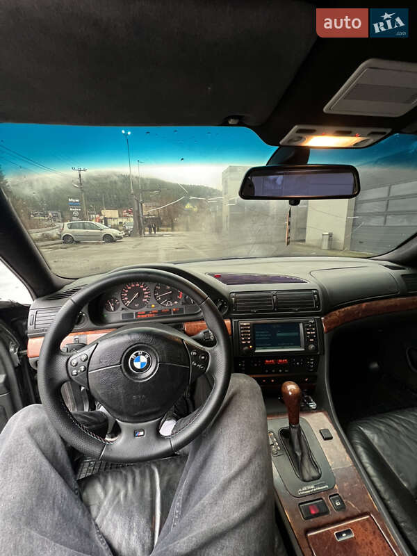 Седан BMW 7 Series 2000 в Яремче