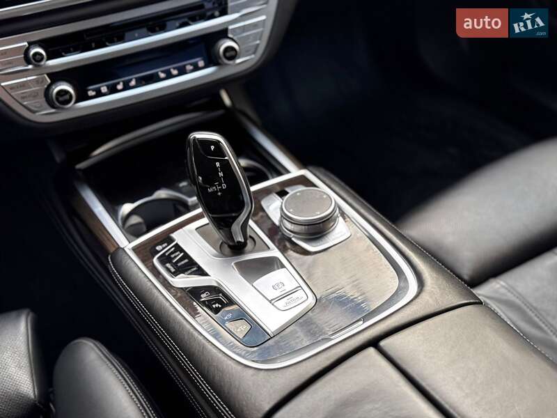 Седан BMW 7 Series 2019 в Ивано-Франковске