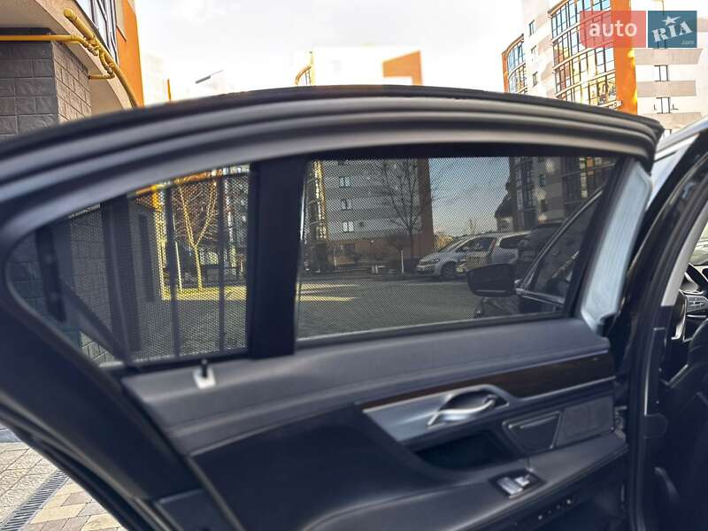Седан BMW 7 Series 2019 в Ивано-Франковске