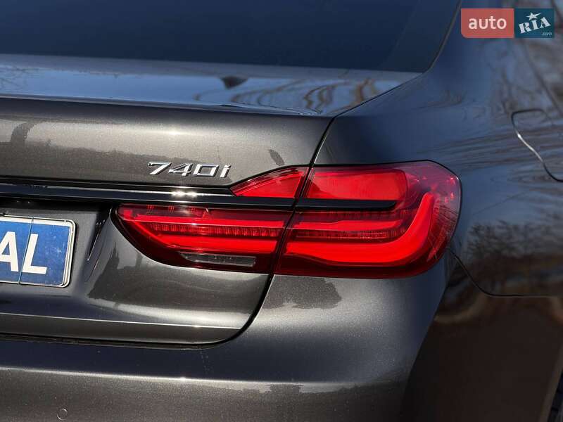 Седан BMW 7 Series 2017 в Кривом Роге