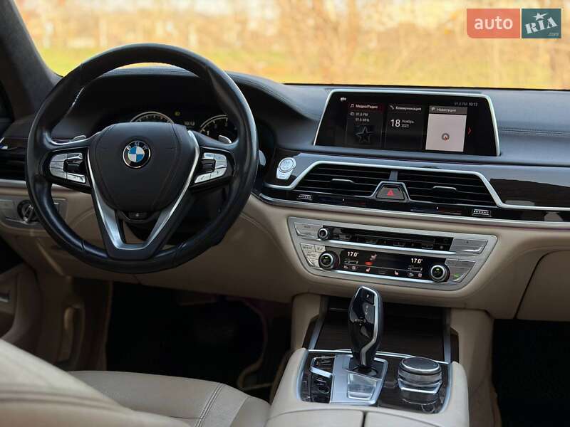 Седан BMW 7 Series 2017 в Кривом Роге