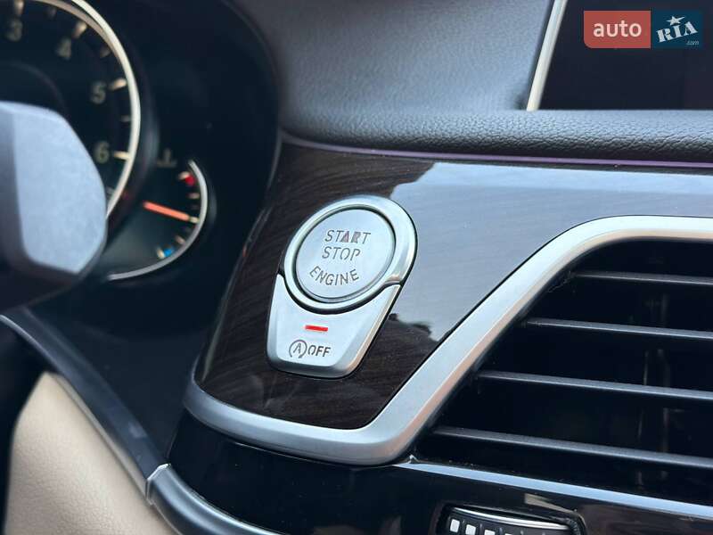 Седан BMW 7 Series 2017 в Кривом Роге