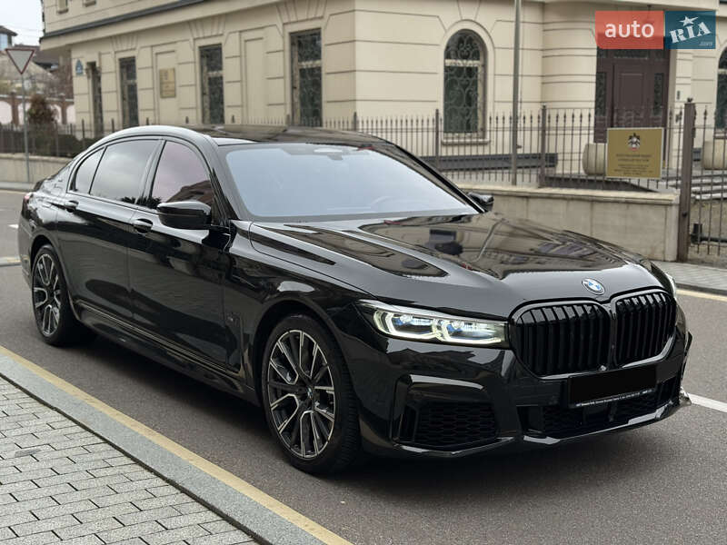 Седан BMW 7 Series 2022 в Киеве