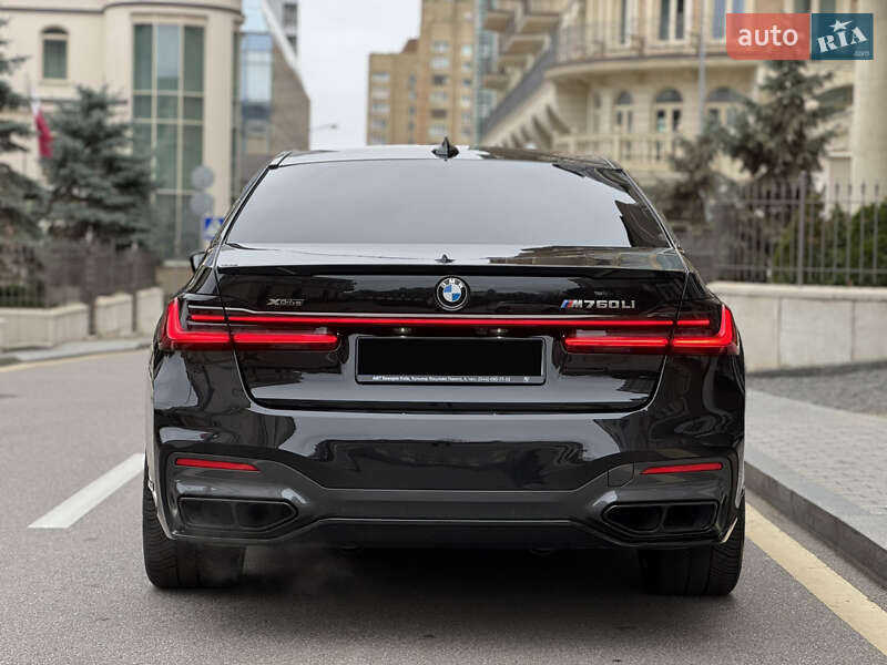 Седан BMW 7 Series 2022 в Киеве