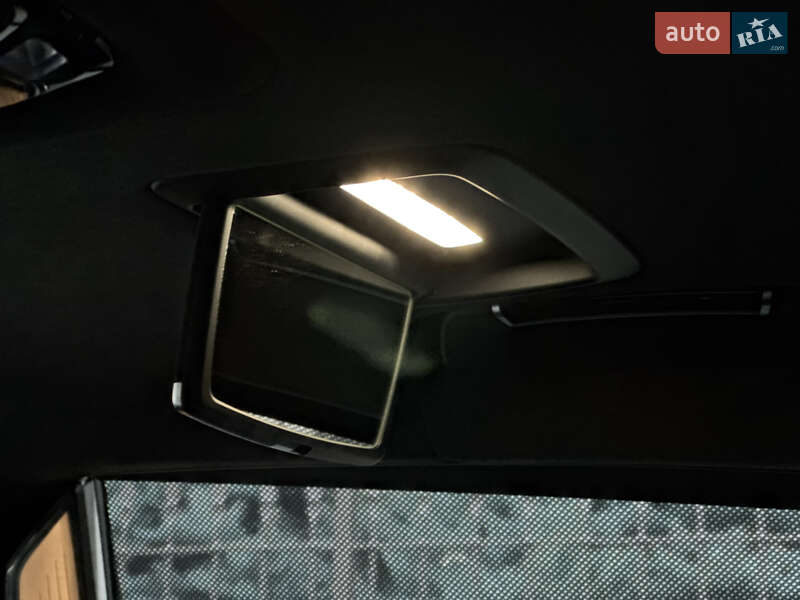 Седан BMW 7 Series 2022 в Киеве