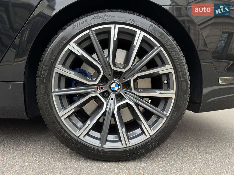 Седан BMW 7 Series 2022 в Киеве