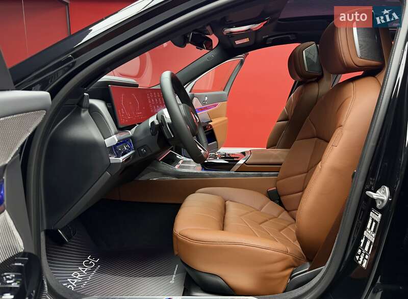 Седан BMW 7 Series 2023 в Киеве