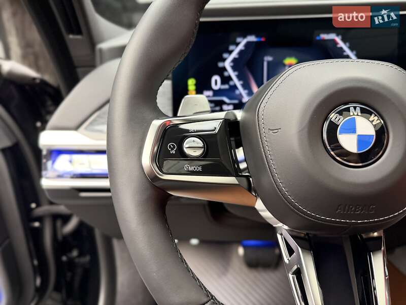 Седан BMW 7 Series 2023 в Киеве