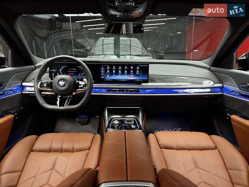 Седан BMW 7 Series 2023 в Киеве