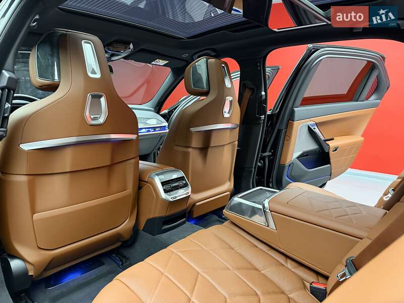 Седан BMW 7 Series 2023 в Киеве