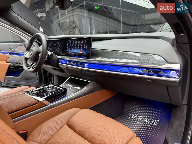 Седан BMW 7 Series 2023 в Киеве