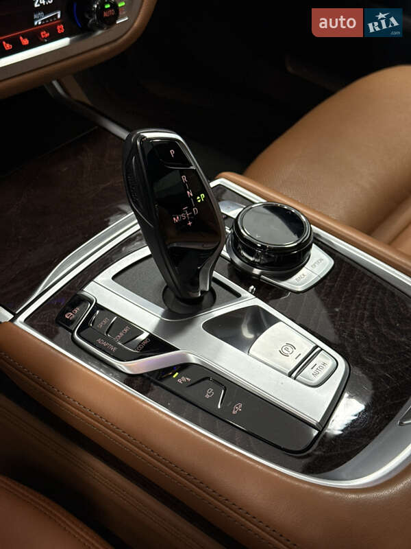 Седан BMW 7 Series 2019 в Одессе