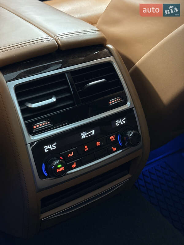 Седан BMW 7 Series 2019 в Одессе