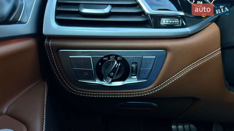Седан BMW 7 Series 2017 в Львове фото 19 Седан BMW 7 Series 2017 в Львове
