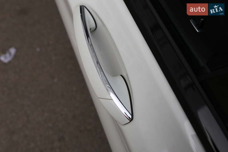 Седан BMW 7 Series 2016 в Киеве