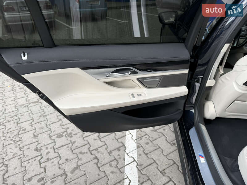 Седан BMW 7 Series 2019 в Киеве фото 15 Седан BMW 7 Series 2019 в Киеве