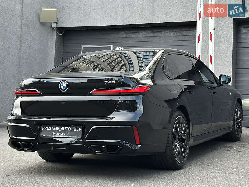 Седан BMW 7 Series 2022 в Киеве