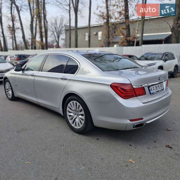 Седан BMW 7 Series 2011 в Виннице