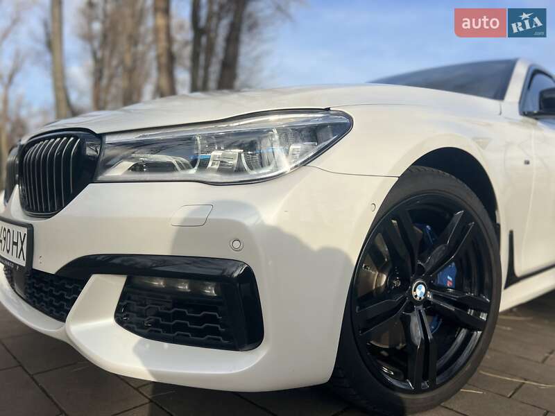 Седан BMW 7 Series 2016 в Киеве