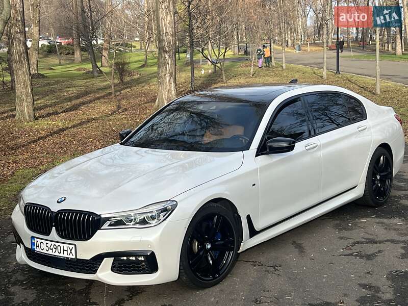 Седан BMW 7 Series 2016 в Киеве
